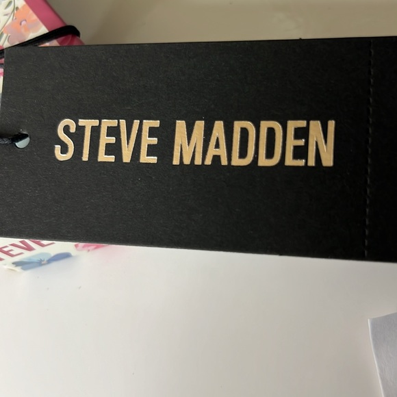 Steve Madden blush color wristlet wallet for women. New with tags. - Picture 9 of 9